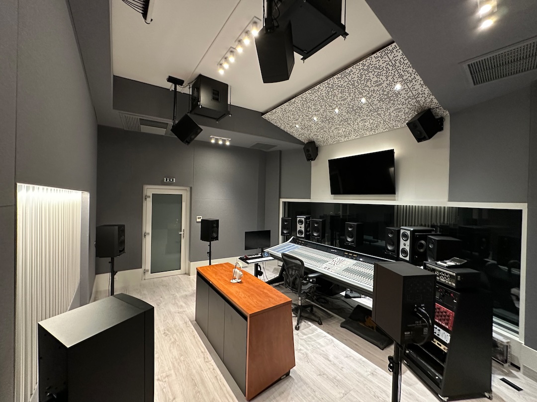 The Living Room Studios | Athens, Greece