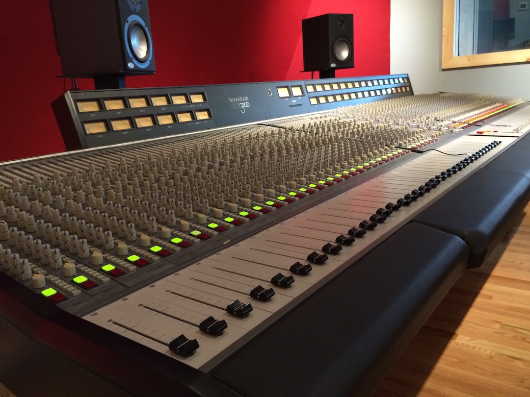 Studio D.