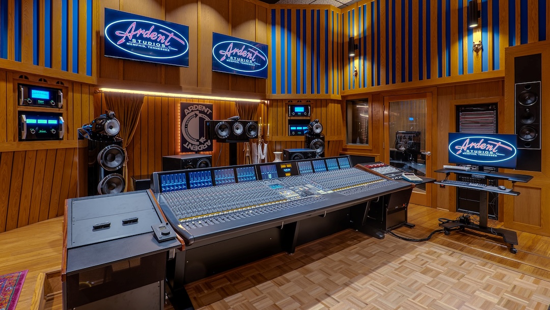 Arden Studios has installed a new 48-channel SSL Duality Fuse SuperAnalogue mixing console in Studio B. 