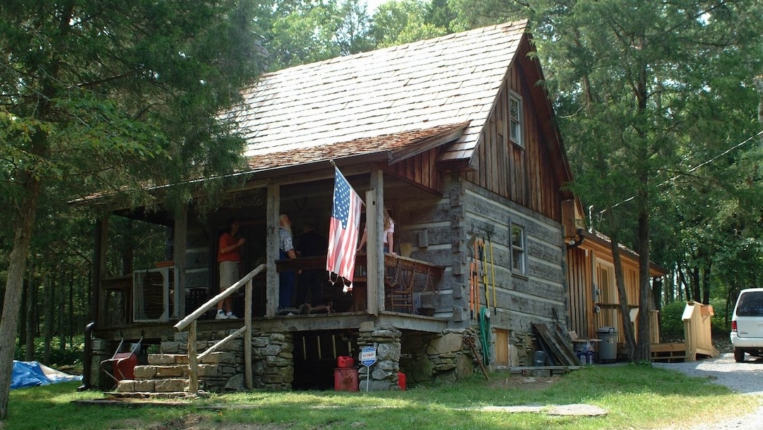 The Cash Cabin Studio in Hendersonville, TN, circa 2003. Photo: Peter Bischoff/Getty Images.