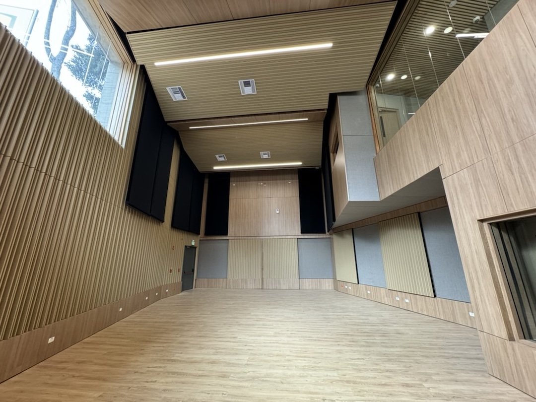 Envisioned as musical practice, recording, and film-mixing facility, La Caja de Música was uniquely designed by graduates of the university.