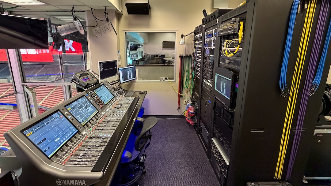 The primary mixing platform is a Yamaha Rivage PM5, and wireless audio is supported by Shure Axient wireless microphones.